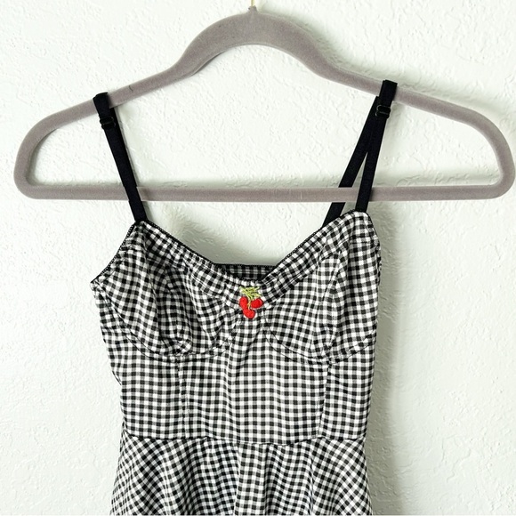 Urban Outfitters Women's XS Cooperative Gilly Gingham Cherry Bustier Pin-Up - Picture 2 of 9